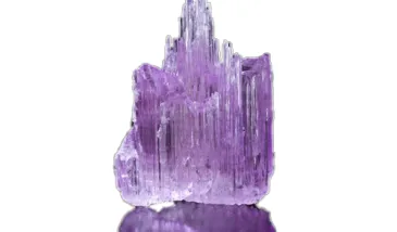 Кунцит