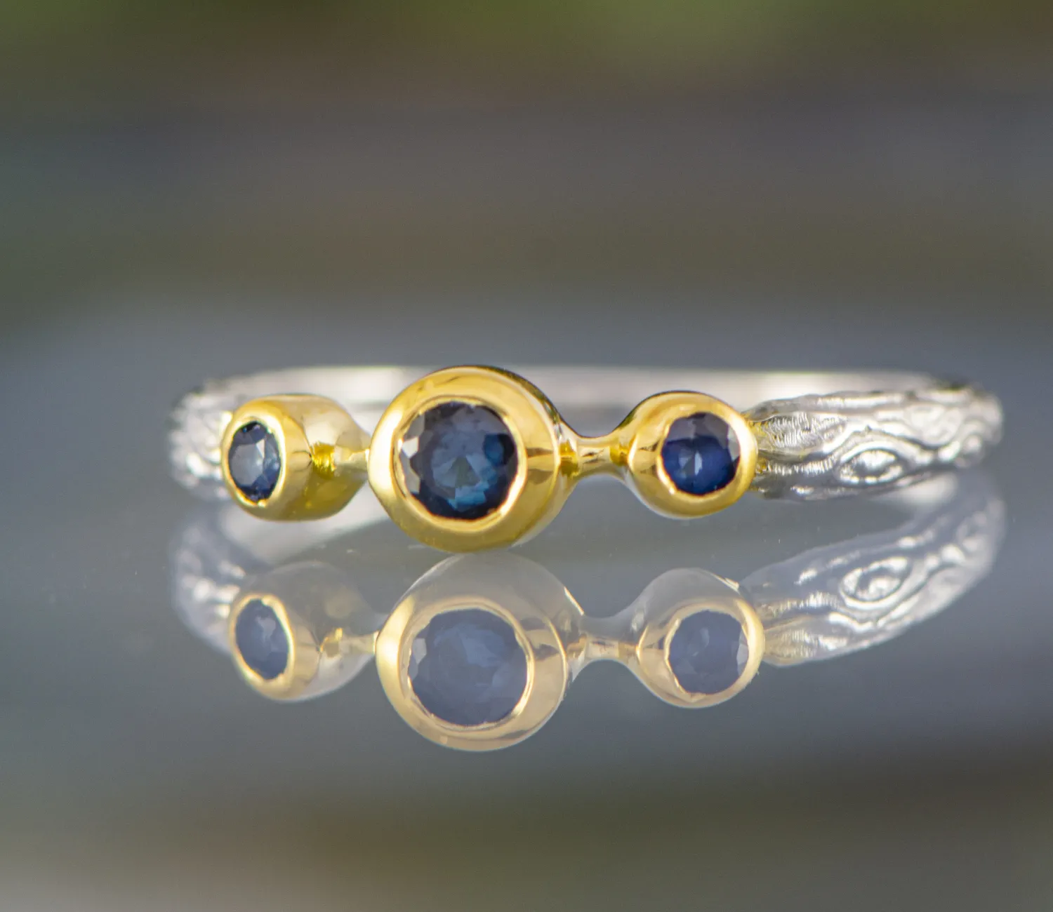 Пръстен със Сапфири