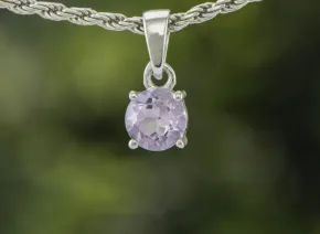 Висулка с Лавандулов Аметист